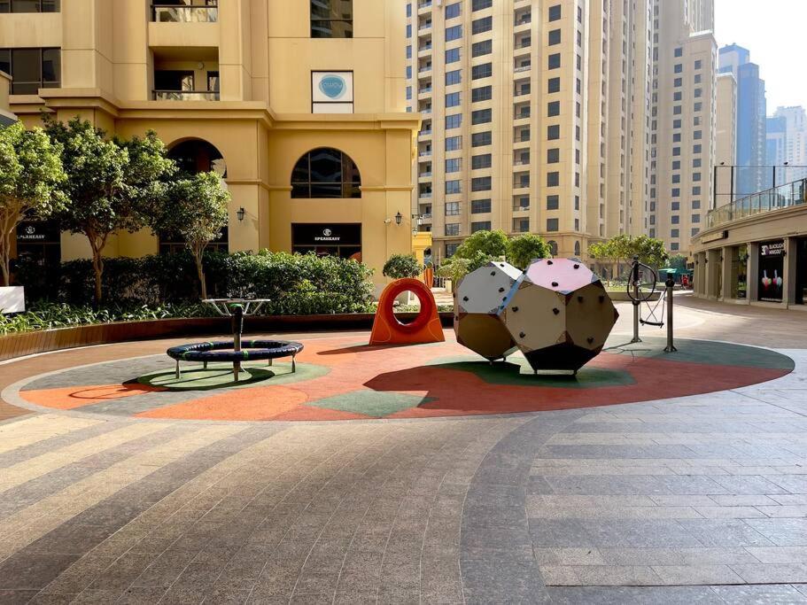 Leen Homes-Jbr -Spacious 4 Bedroom Apartment Dubaj Zewnętrze zdjęcie