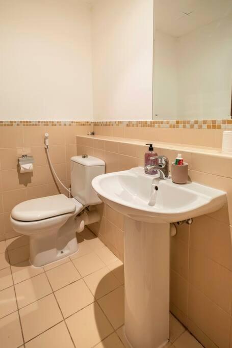 Leen Homes-Jbr -Spacious 4 Bedroom Apartment Dubaj Zewnętrze zdjęcie